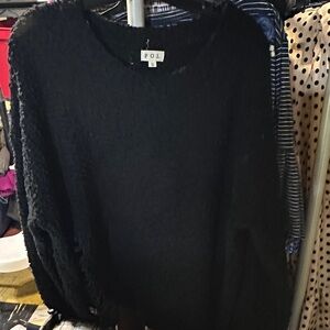 POL Classic Black Crew Neck Sweater distressed S